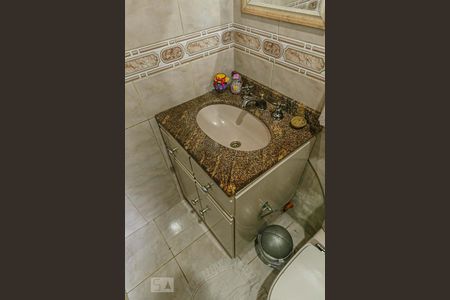 Casa de condomínio à venda com 150m², 3 quartos e 1 vagaBanheiro da Suíte