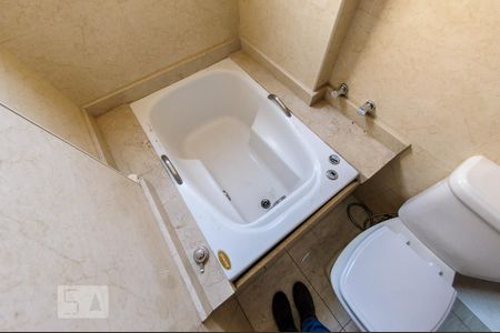 Apartamento à venda com 100m², 3 quartos e 1 vagaBanheiro - Suite