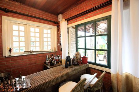 Casa à venda com 350m², 5 quartos e 4 vagas Casa à venda com 350m², 5 quartos e 4 vagasBarzinho