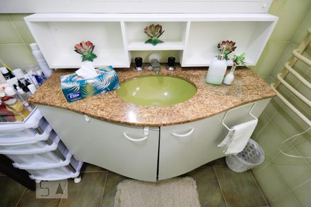 Casa à venda com 350m², 5 quartos e 4 vagas Casa à venda com 350m², 5 quartos e 4 vagasBanheiro Social