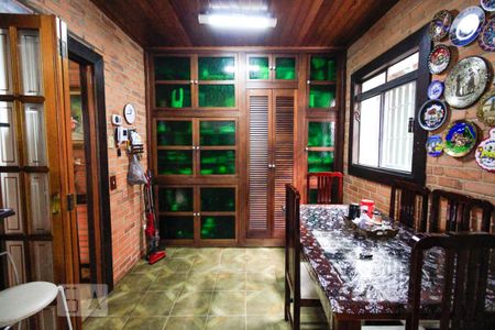 Casa à venda com 350m², 5 quartos e 4 vagas Casa à venda com 350m², 5 quartos e 4 vagasCopa