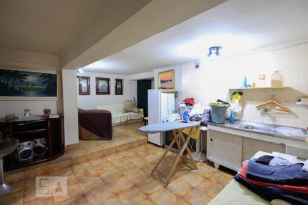 Casa à venda com 350m², 5 quartos e 4 vagas Casa à venda com 350m², 5 quartos e 4 vagasEdícula - Quarto 1