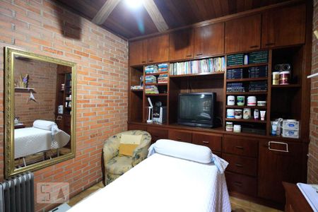 Casa à venda com 350m², 5 quartos e 4 vagas Casa à venda com 350m², 5 quartos e 4 vagasQuarto 1