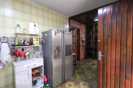 Casa à venda com 350m², 5 quartos e 4 vagas Casa à venda com 350m², 5 quartos e 4 vagasCozinha