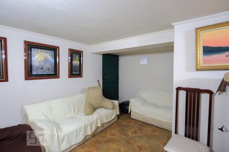 Casa à venda com 350m², 5 quartos e 4 vagas Casa à venda com 350m², 5 quartos e 4 vagasEdícula - Quarto 1