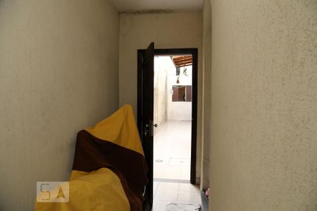 Casa à venda com 200m², 4 quartos e 2 vagasCorredor