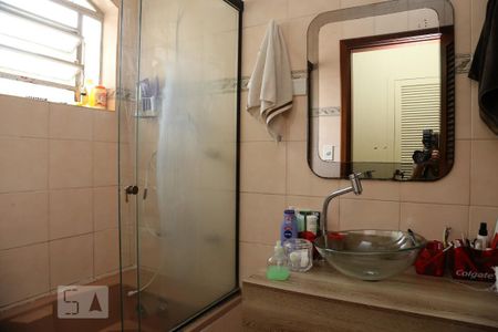 Casa à venda com 200m², 4 quartos e 2 vagasBanheiro da Suíte