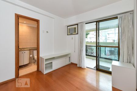 Suíte de apartamento para alugar com 2 quartos, 123m² em Jardim Botânico, Rio de Janeiro