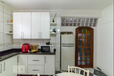 Casa à venda com 400m², 3 quartos e 8 vagas Casa à venda com 400m², 3 quartos e 8 vagasCozinha - Armários