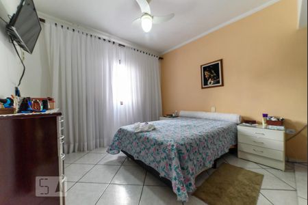 Casa à venda com 400m², 3 quartos e 8 vagas Casa à venda com 400m², 3 quartos e 8 vagasQuarto 2
