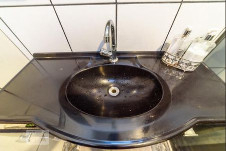 Casa à venda com 400m², 3 quartos e 8 vagas Casa à venda com 400m², 3 quartos e 8 vagasBanheiro Social - Pia