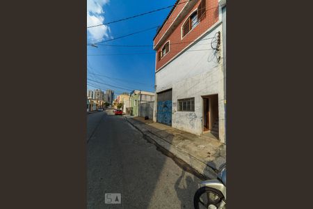 Casa à venda com 400m², 3 quartos e 8 vagas Casa à venda com 400m², 3 quartos e 8 vagasFachada