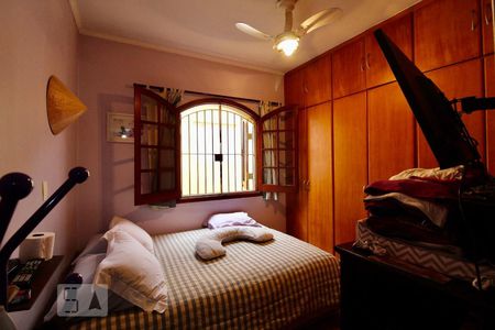 Casa à venda com 120m², 4 quartos e 2 vagas Casa à venda com 120m², 4 quartos e 2 vagasQuarto 3