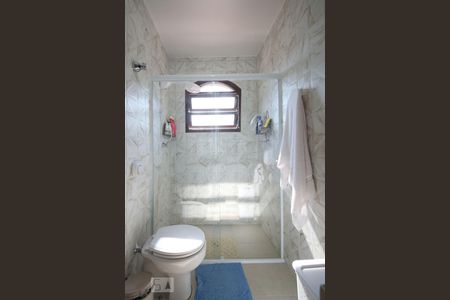 Casa à venda com 204m², 3 quartos e 2 vagasSuíte - Banheiro