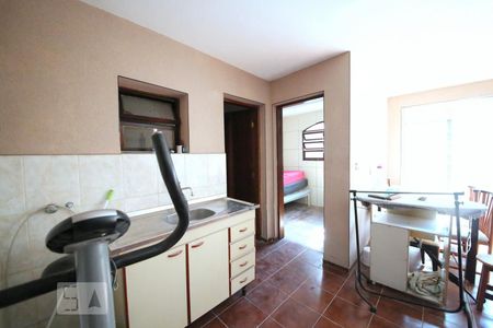 Casa à venda com 204m², 3 quartos e 2 vagasÁrea de Serviço