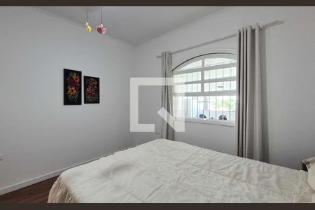 Casa à venda com 193m², 3 quartos e 2 vagasQuarto 2