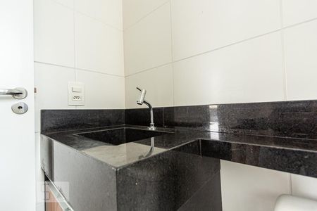 Apartamento à venda com 41m², 2 quartos e 1 vaga Apartamento à venda com 41m², 2 quartos e 1 vagaBanheiro