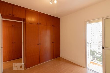 Quarto de apartamento para alugar com 1 quarto, 45m² em Indianópolis, São Paulo