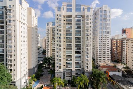 Vista Quarto de apartamento para alugar com 1 quarto, 45m² em Indianópolis, São Paulo