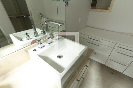 Apartamento à venda com 160m², 3 quartos e 1 vagaBanheiro da Suíte 3