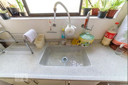 Apartamento à venda com 86m², 3 quartos e 1 vaga Apartamento à venda com 86m², 3 quartos e 1 vagaCozinha - Pia