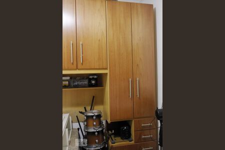 Apartamento à venda com 88m², 3 quartos e 2 vagasQuarto 3 - Armários