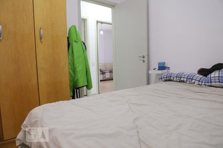 Apartamento à venda com 88m², 3 quartos e 2 vagasQuarto 2 - Armários