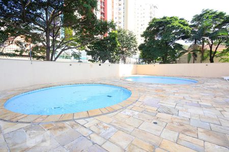 Apartamento à venda com 34m², 1 quarto e 1 vagaPiscina