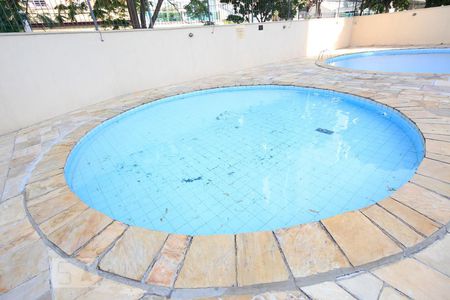 Apartamento à venda com 34m², 1 quarto e 1 vagaPiscina