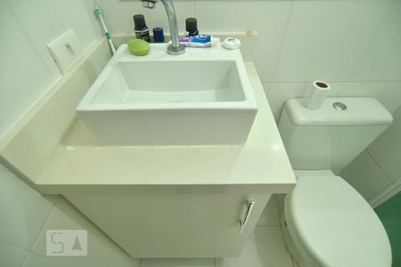 Apartamento à venda com 52m², 2 quartos e 1 vagaPia do banheiro