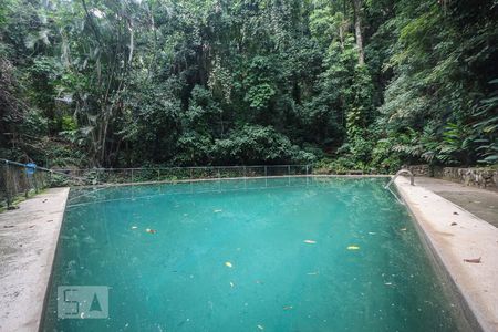 Casa de condomínio à venda com 267m², 3 quartos e 2 vagasÁrea comum - Piscina