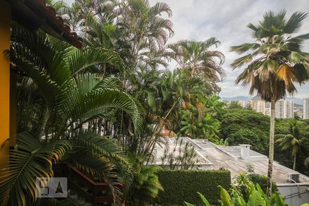 Casa de condomínio à venda com 267m², 3 quartos e 2 vagasVista