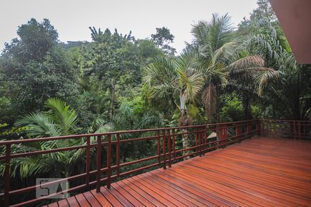 Casa de condomínio à venda com 267m², 3 quartos e 2 vagasVaranda 2