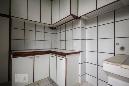 Casa de condomínio à venda com 267m², 3 quartos e 2 vagasLavanderia