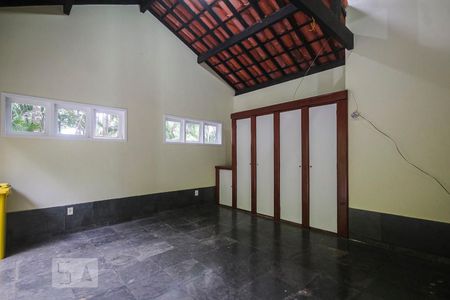 Casa de condomínio à venda com 267m², 3 quartos e 2 vagasGaragem