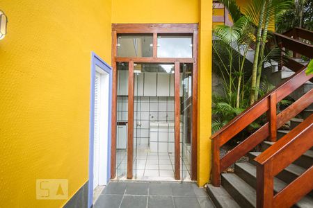 Casa de condomínio à venda com 267m², 3 quartos e 2 vagasLavanderia