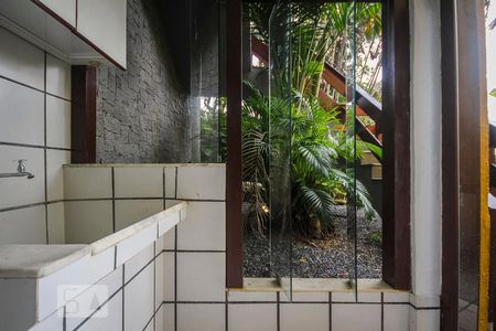 Casa de condomínio à venda com 267m², 3 quartos e 2 vagasLavanderia