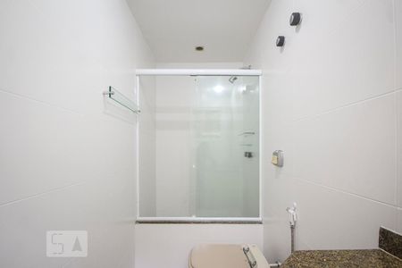 Casa de condomínio à venda com 267m², 3 quartos e 2 vagasBanheiro da Suíte