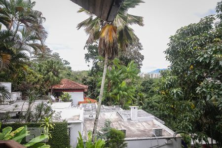 Casa de condomínio à venda com 267m², 3 quartos e 2 vagasVista