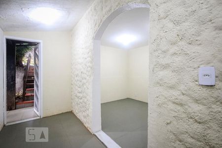 Casa de condomínio à venda com 267m², 3 quartos e 2 vagasCasa do caseiro