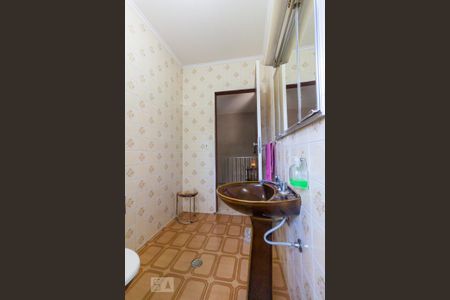 Casa à venda com 230m², 3 quartos e 3 vagasBanheiro 2