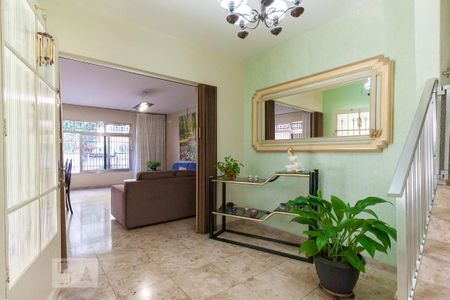 Casa à venda com 230m², 3 quartos e 3 vagasHall de Entrada