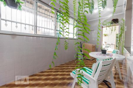 Casa à venda com 230m², 3 quartos e 3 vagasÁrea de Serviço