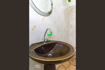 Casa à venda com 230m², 3 quartos e 3 vagasBanheiro 3