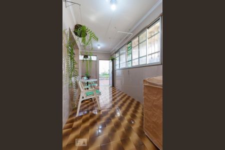 Casa à venda com 230m², 3 quartos e 3 vagasÁrea de Serviço