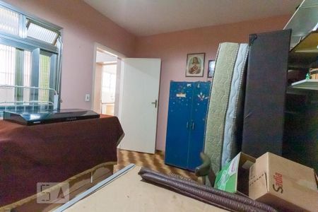 Casa à venda com 230m², 3 quartos e 3 vagasÁrea de Serviço - Quarto de serviço