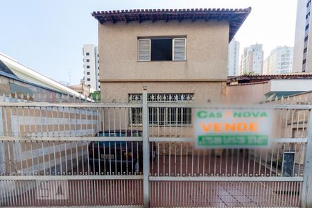 Casa à venda com 230m², 3 quartos e 3 vagasFachada