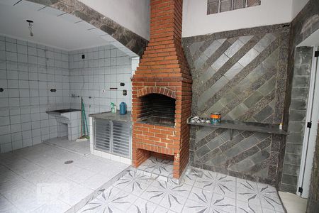 Casa à venda com 212m², 3 quartos e 2 vagasChurrasqueira