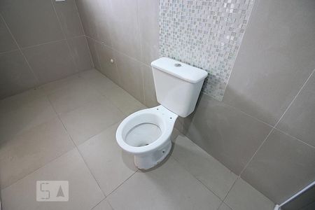 Casa à venda com 212m², 3 quartos e 2 vagasDetalhes do Banheiro da Suíte