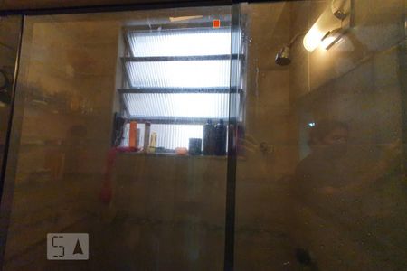 Apartamento à venda com 191m², 4 quartos e 1 vaga Apartamento à venda com 191m², 4 quartos e 1 vagaBanheiro 2